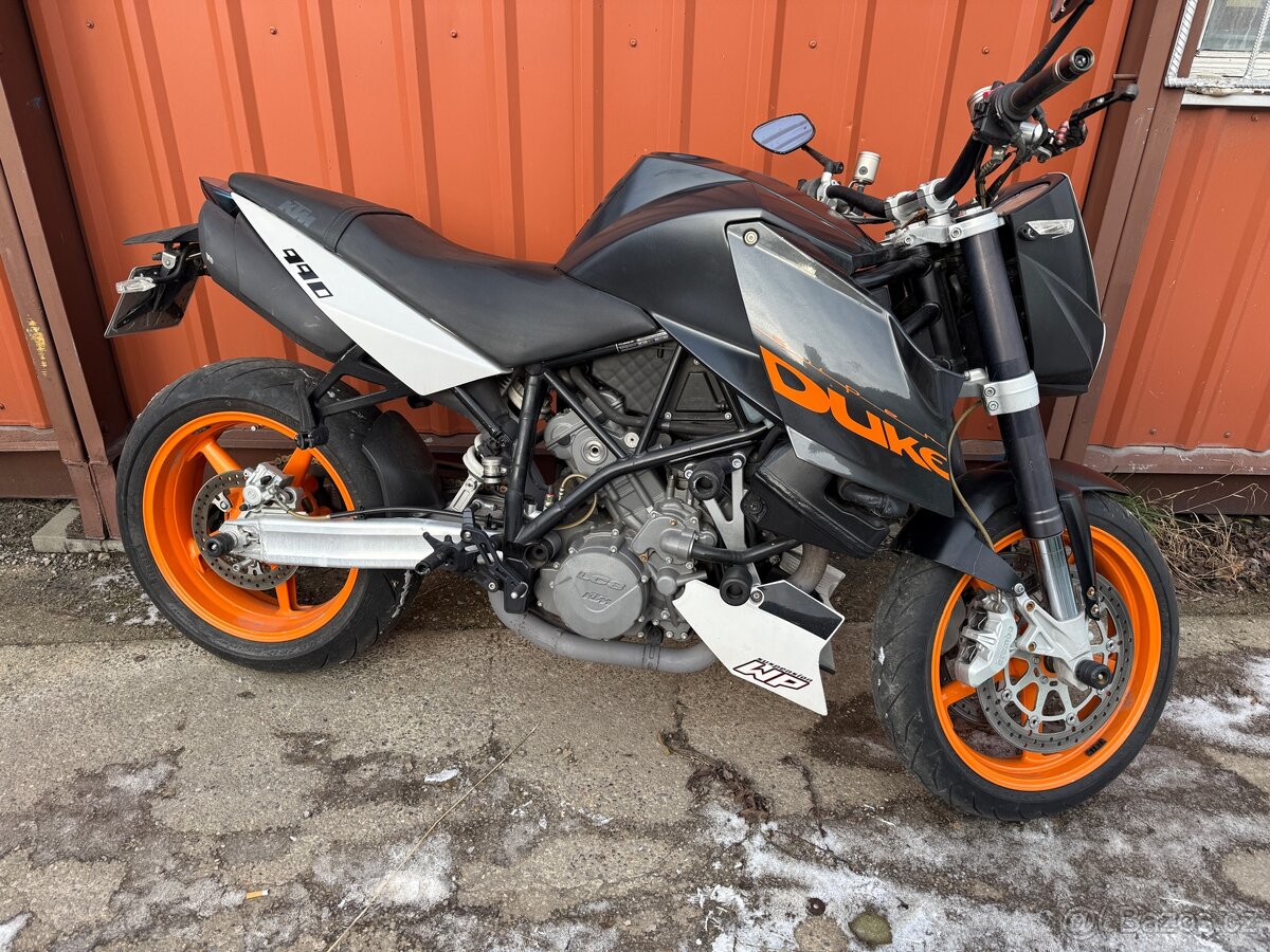 KTM 990 superduke - 2
