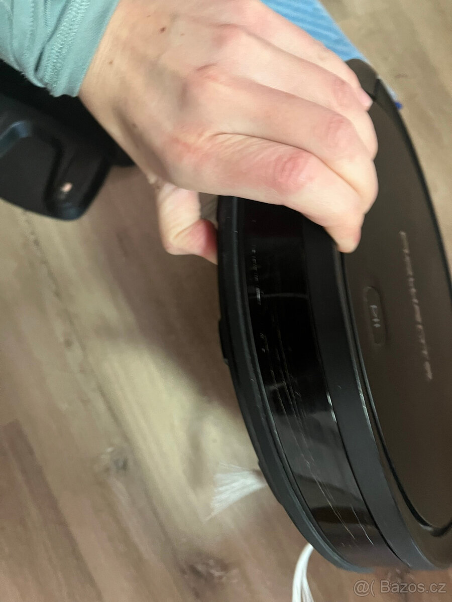 Robotický Vysavač - 2