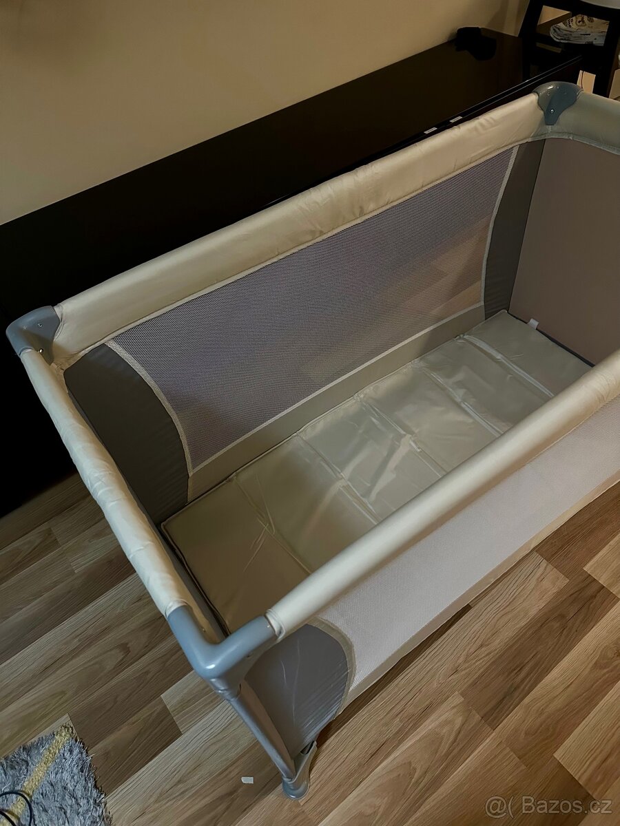 Skládací cestovní postýlka Kuniboo - 2