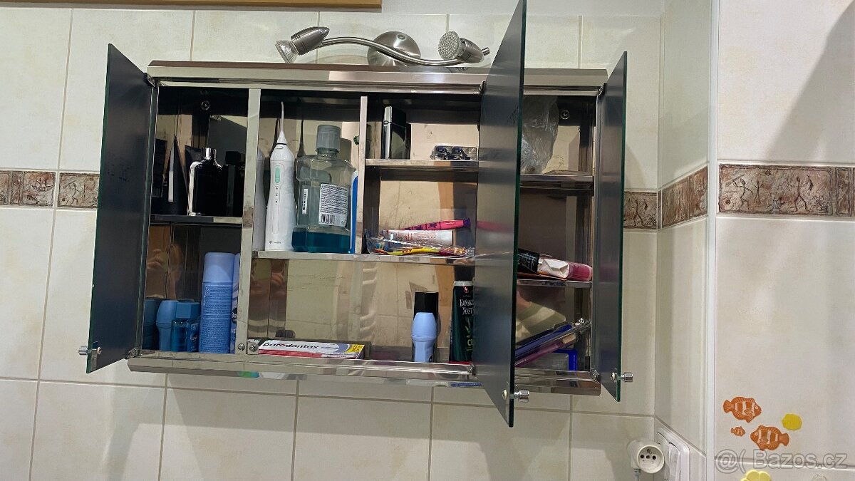 Zrcadlová skříňka - 2