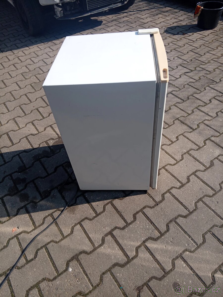 Mini lednička DAEWOO - 2