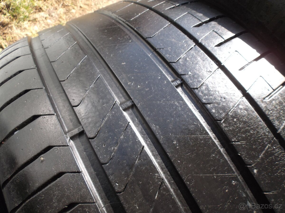315/30/22 107Y PIRELLI 2KS LETNÍ - 2