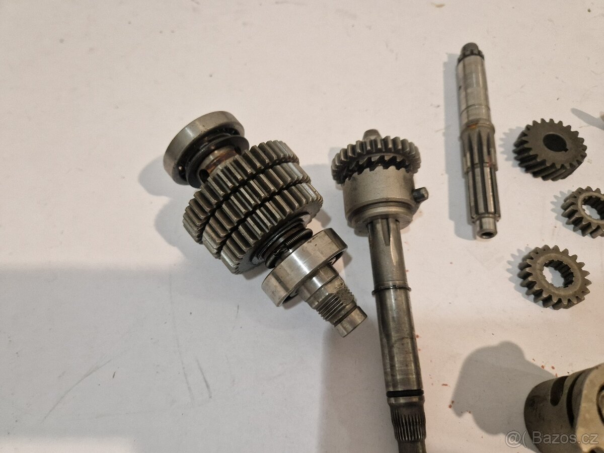 Převodovka a spojka Simson - 2