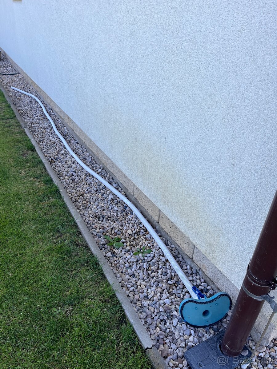 Bazénový vysavač - 2