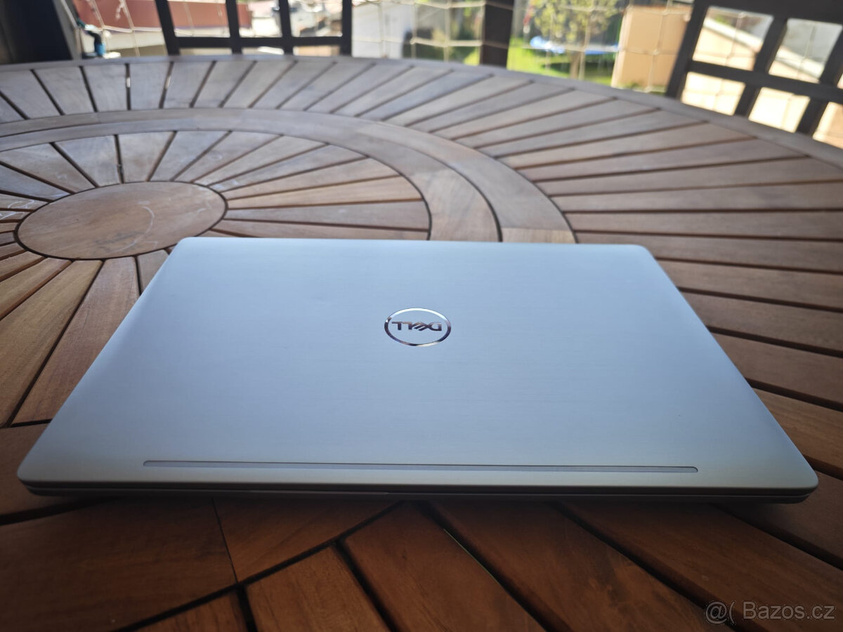 Dell Latitude 5511,32GB RAM,1TB SSD,NVIDIA MX250, dotykovy - 2