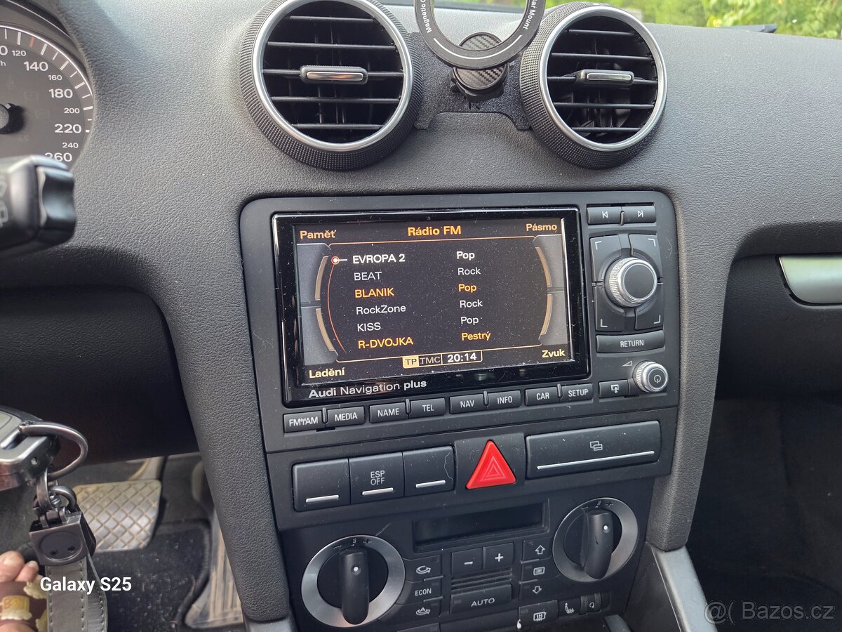 Audi Navigation Plus - RNS-E - A3 8P čeština - LED verze - 2