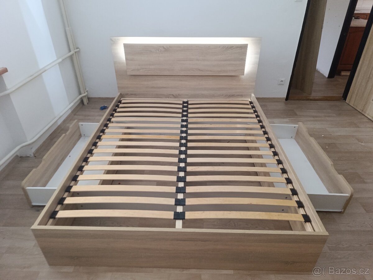 Prodám postel s úložným prostorem – 160 cm - 2