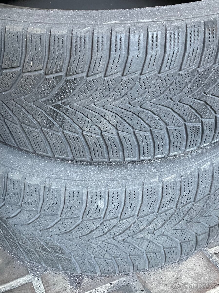 215/45R17 nexen zimni - 2