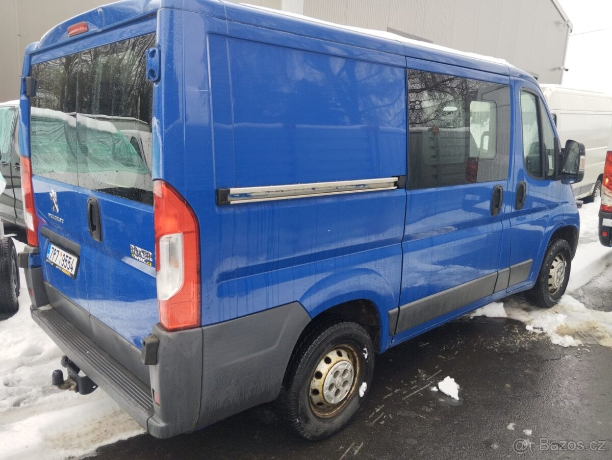 Peugeot Boxer L1H1 6-9 míst - 2