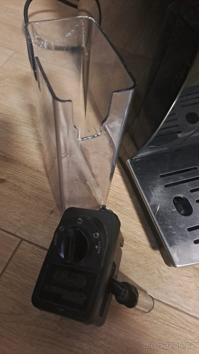Automatický kávovar De'Longhi - 2