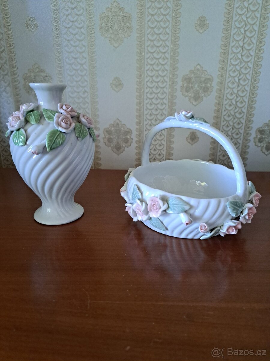 Porcelánová váza a košík - 2