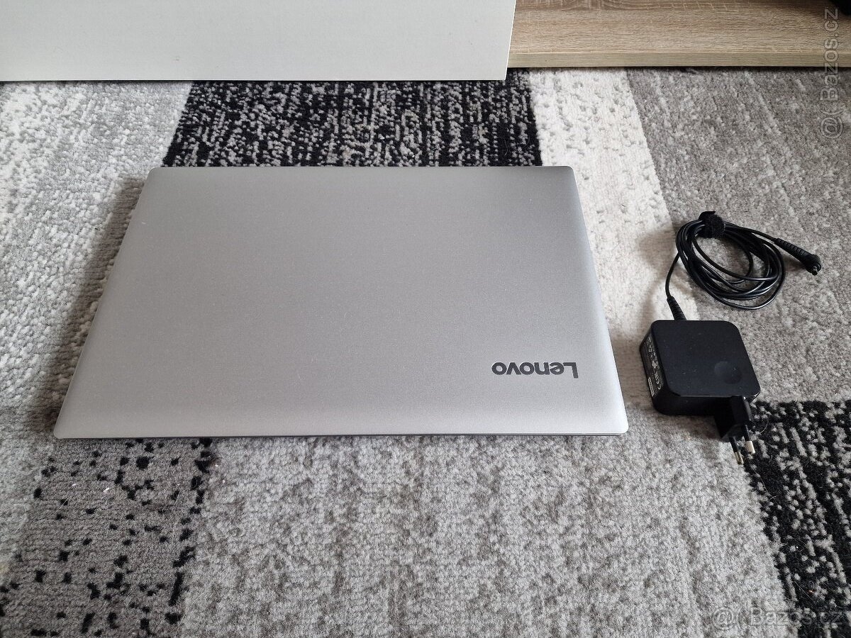 Lenovo Ideapad 320 na filmy internet kancelářské práce atd - 2