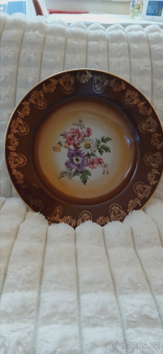 2 RETRO TALÍŘE - 2