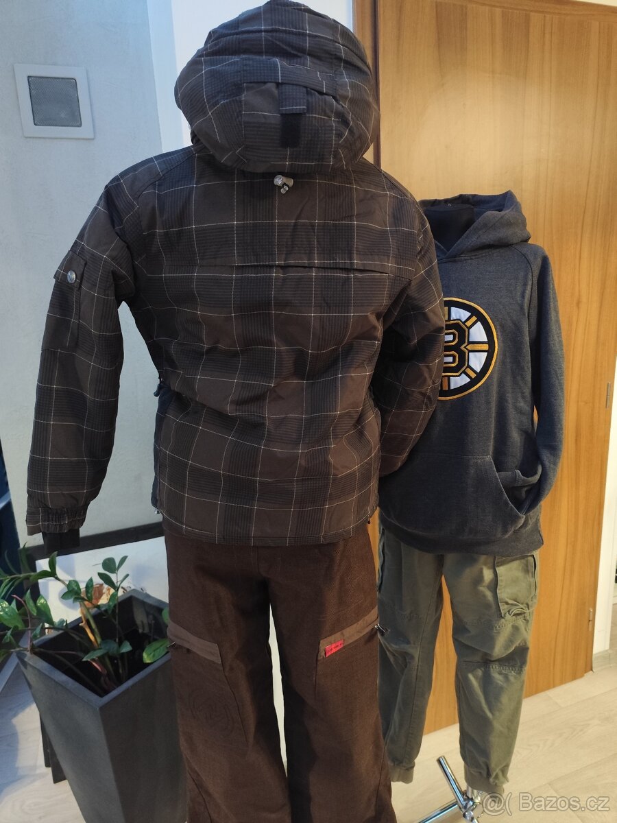 Hnědý lyžařský/snowboard set 12let - 2