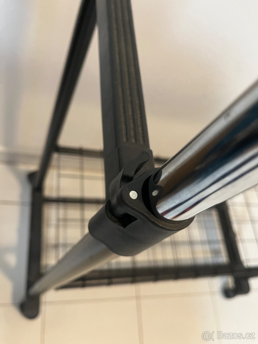 Stojanový věšák - 2