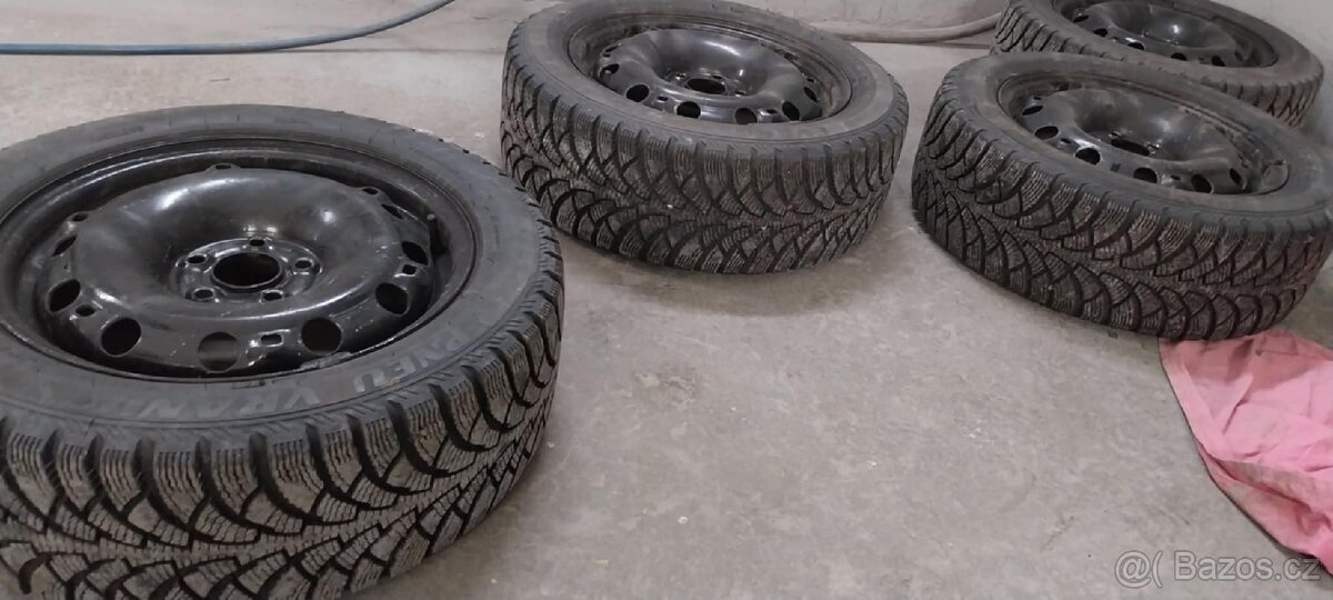 Kola fabia 2 zimni r15 - 2