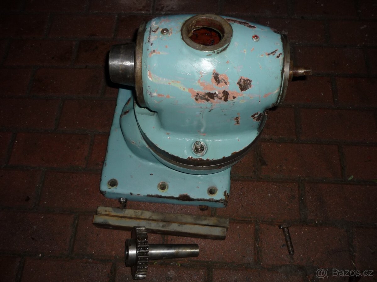 svislá hlava k frézce Bestra - 2