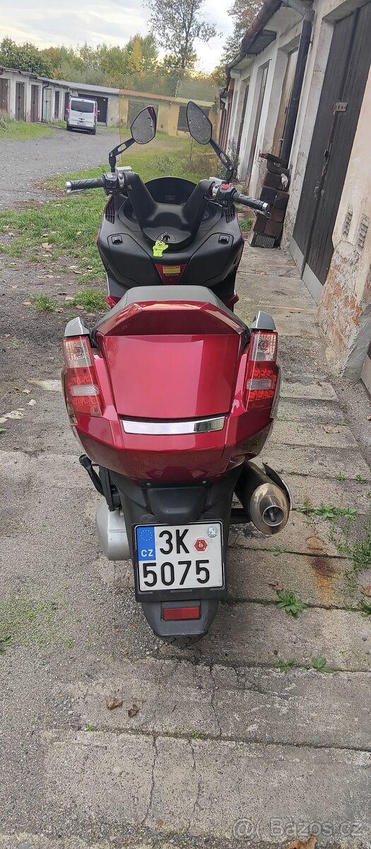 Skůtr JONWAY 125m3 - 2