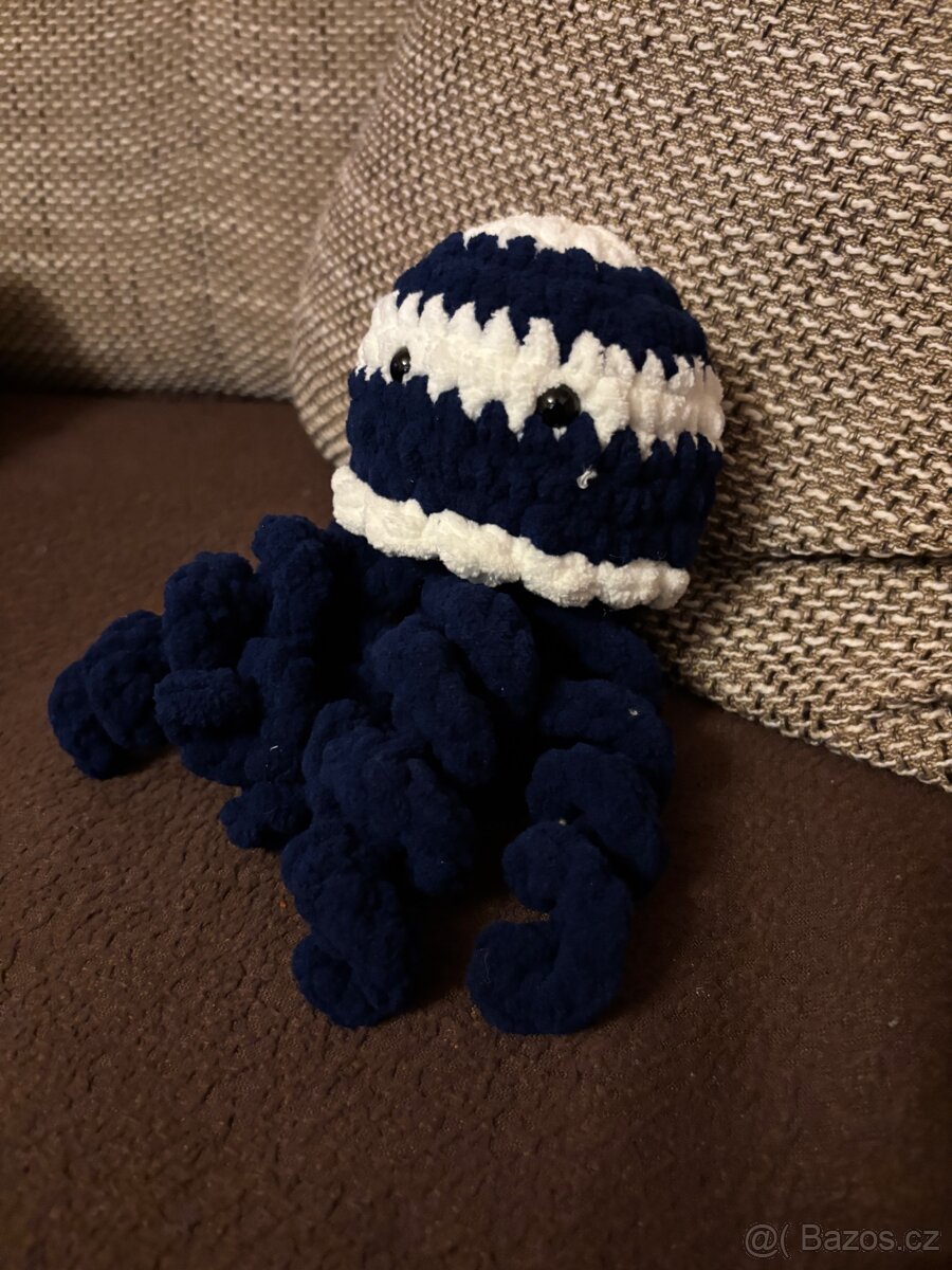 Háčkované medúzy různé barvy - 2