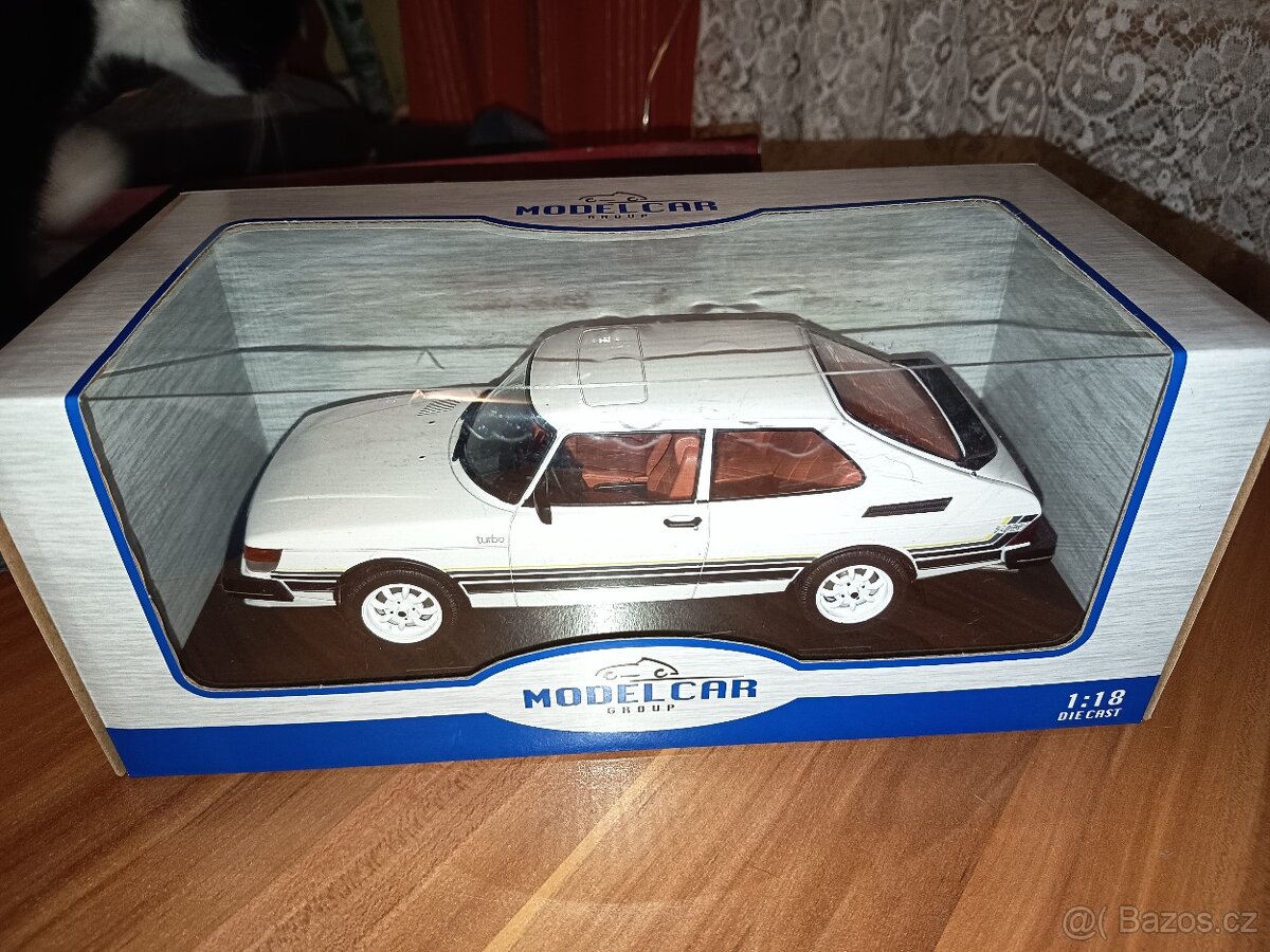 SAAB 900 1:18 MCG - 2