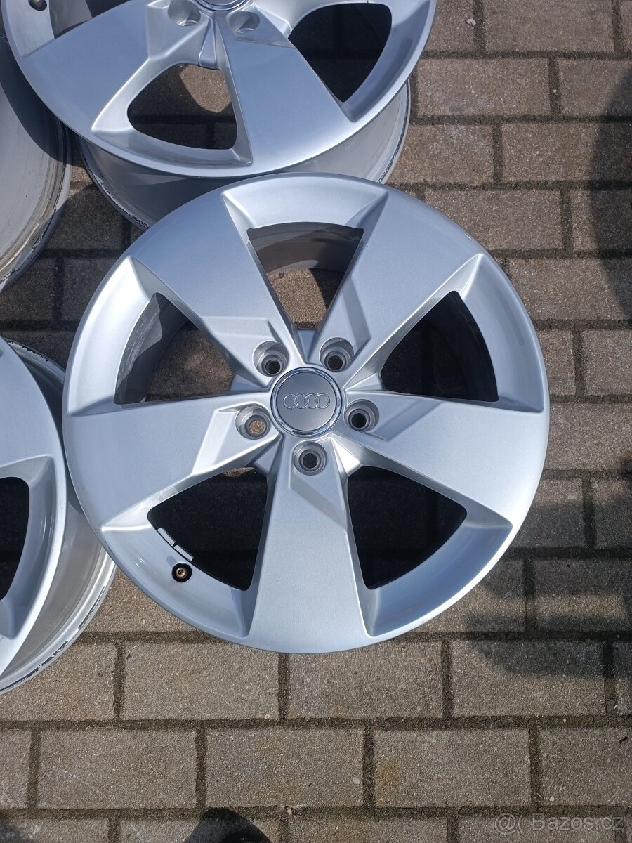 231. Originál Alu kola Audi R17 - 2