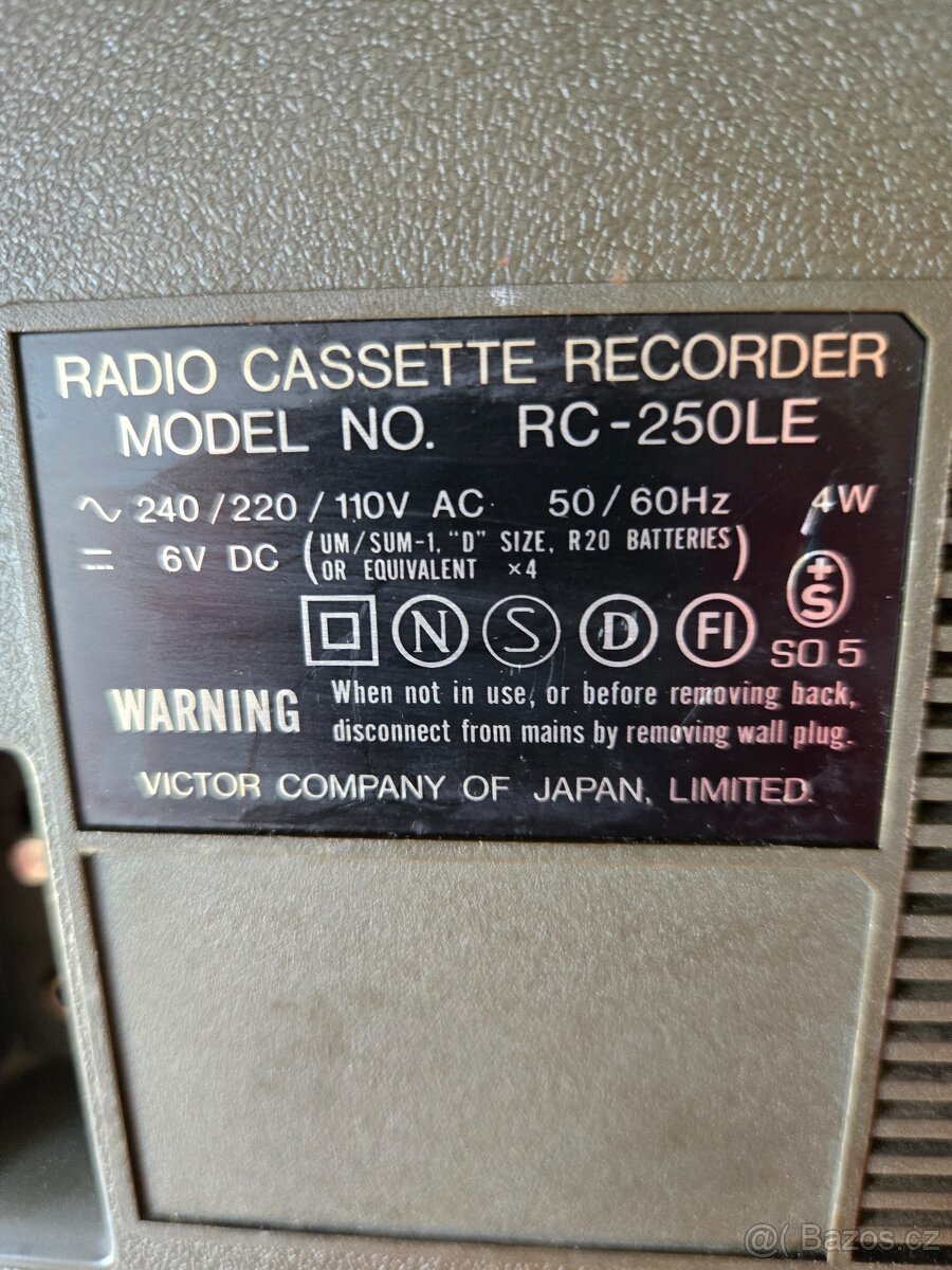 JVC RC250 PANASONIC RF520 PHILIPS D8118 - 2