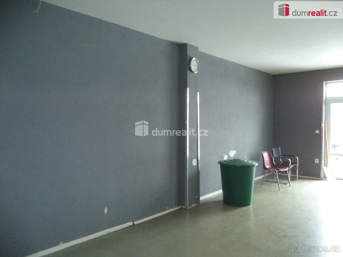 Pronájem komerčního prostoru 175m2 v O-Hrabové - 2