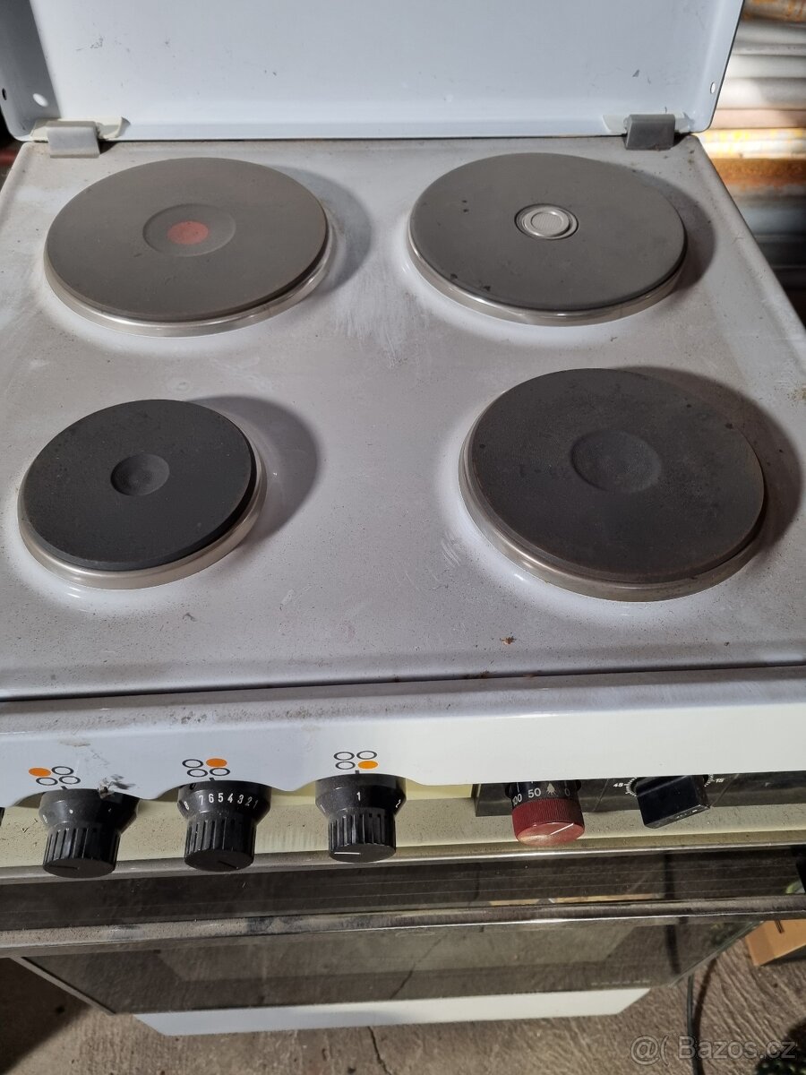 Prodám elektrický sporák Končar - 2