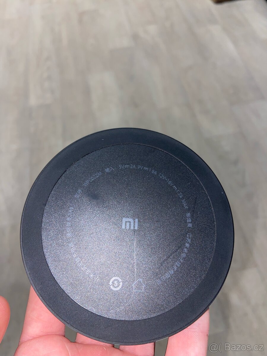 stojánek pro bezdrátové nabíjení - 2