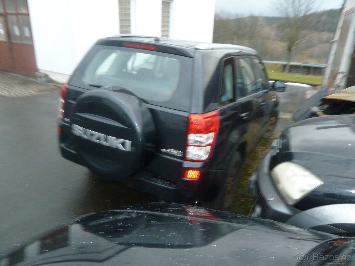 Suzuki Grand Vitara 1,9 D náhradní díly prodám - 2