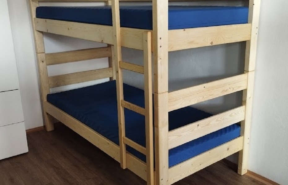 Extra masivní silná patrová postel - palanda - 2