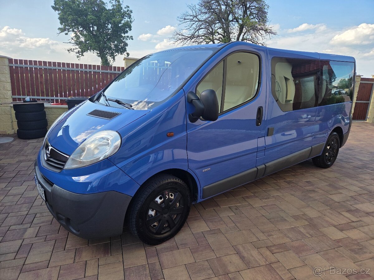 Opel Vivaro 2.0CDTI L2H1 9Míst - 2