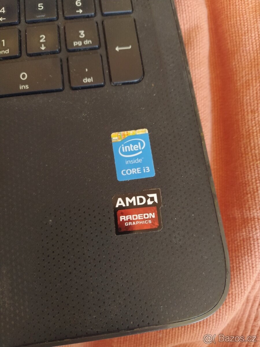 15,6" notebook HP, Intel i3, grafika radeon - 2