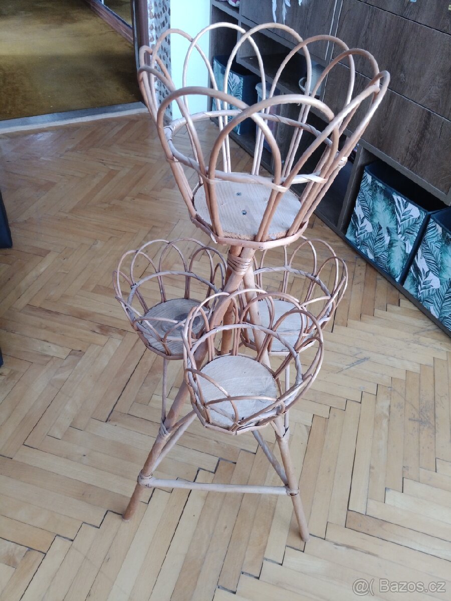 Stojan na kytky - 2