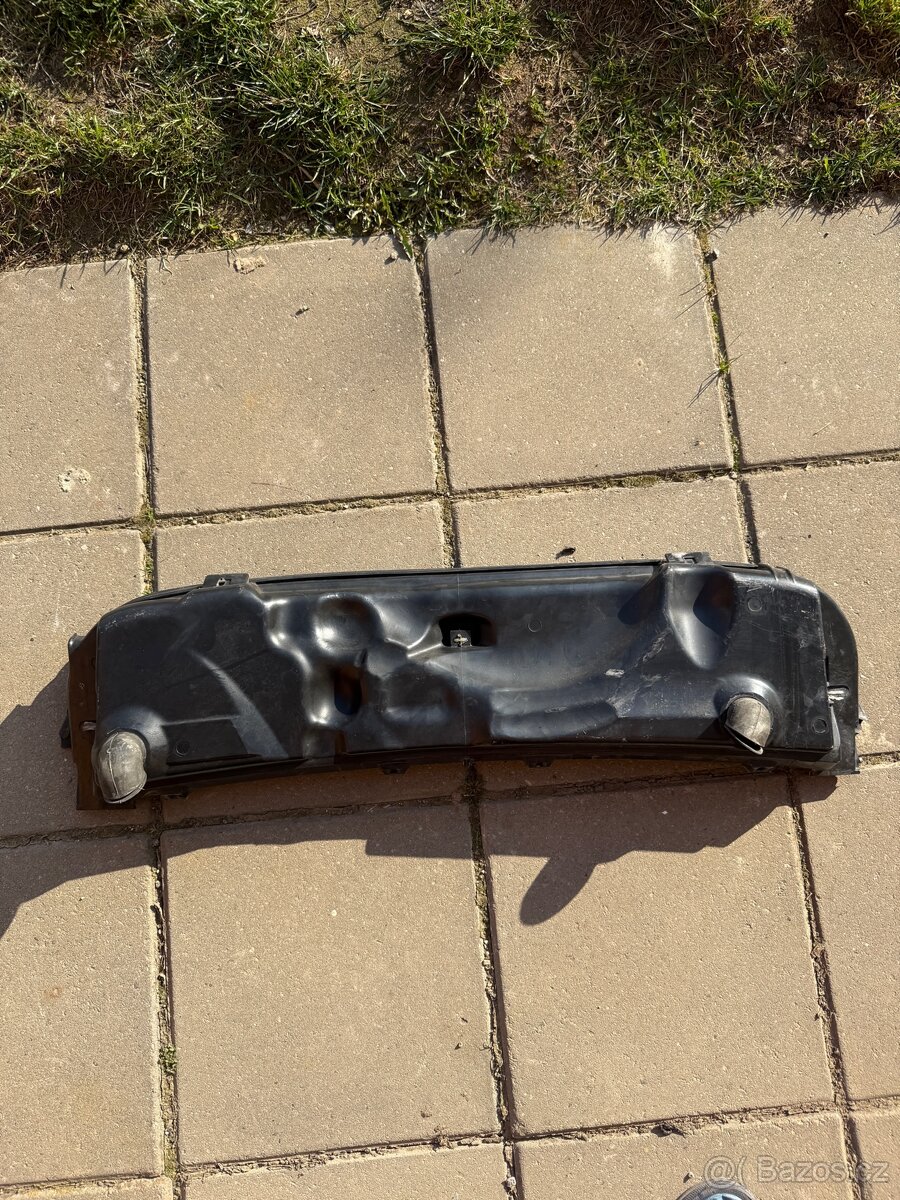Držák pylového filtru bmw e46 - 2
