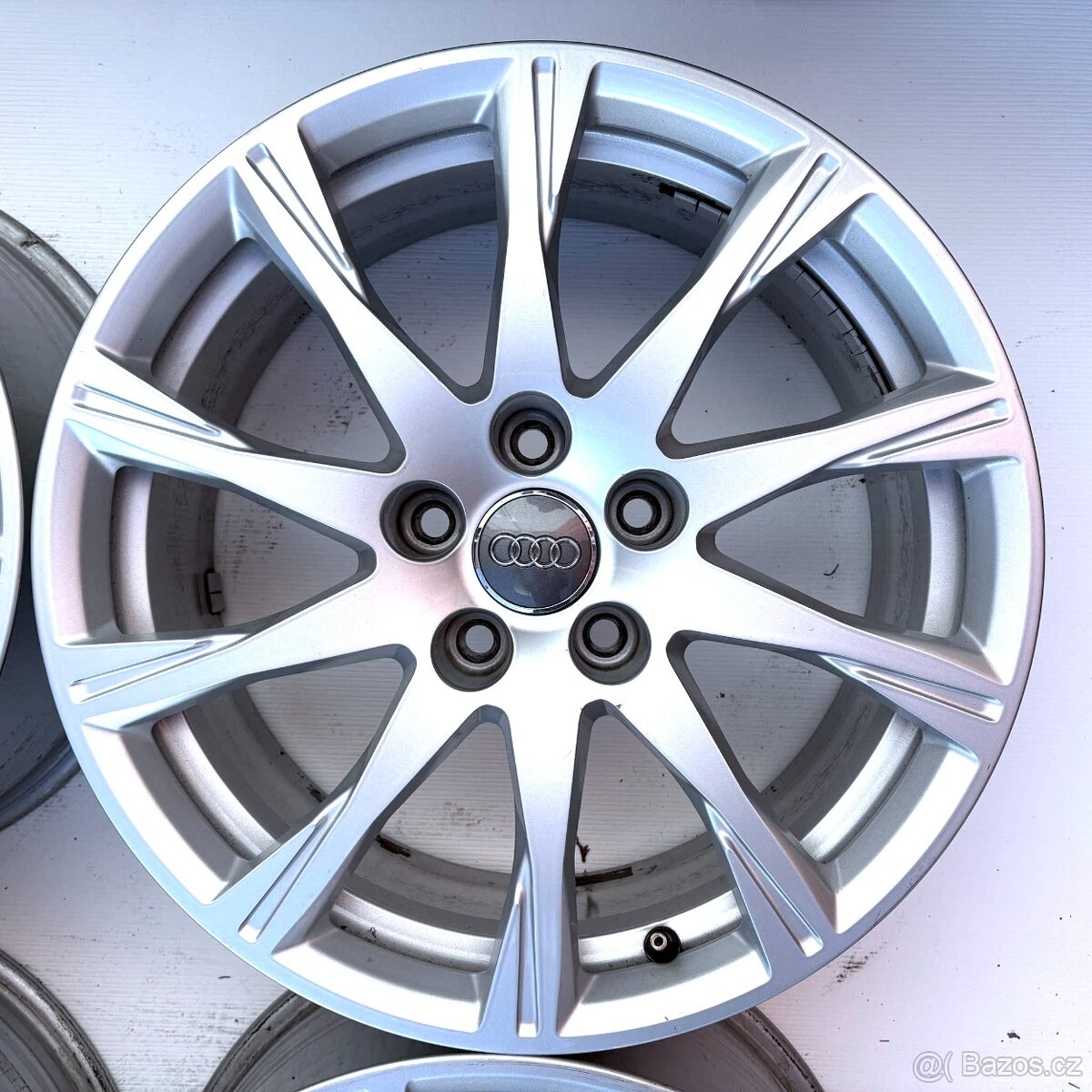 ALU AUDI A4 B7 B8 B9 A6 A3 Q3 17" 5X112 ET38 - 2