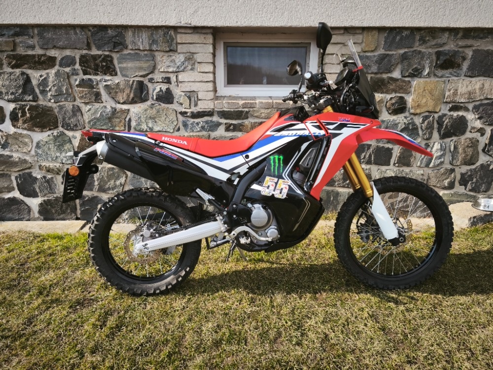 Honda CRF 250 Rally (2019) jako nová, 10tis.km, po servisu--