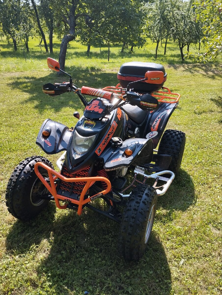 Čtyřkolka 250 ccm