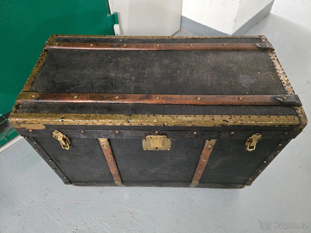 KRASNA STARÝ LODNÍ KUFR / TRUHLA - 2