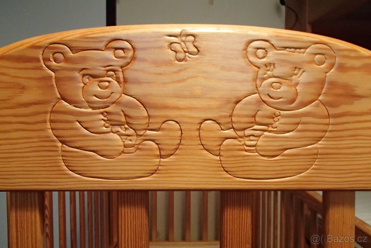 Dětská dřevěná postýlka - 2