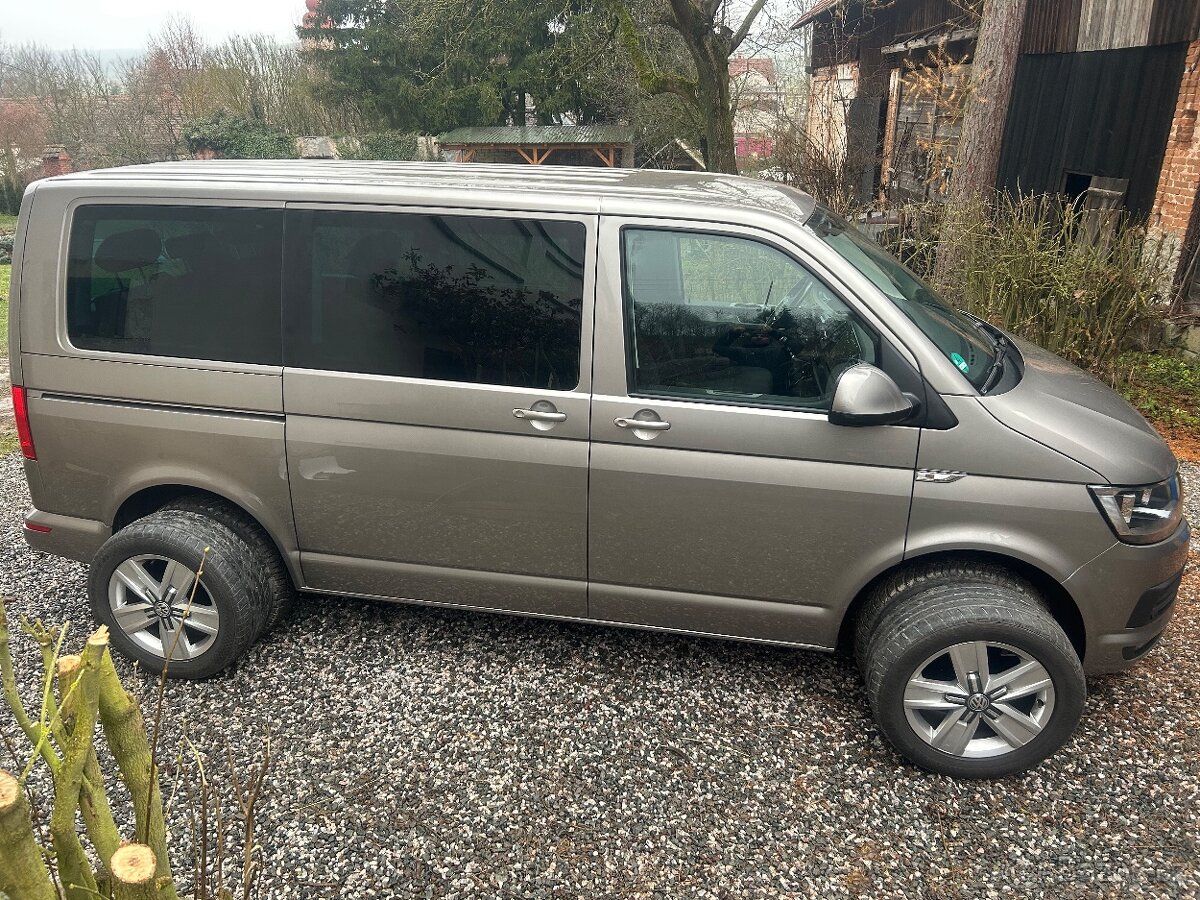 VW MULTIVAN T6 2.0tdi 110kw 7míst 207000km NAVI, Klima, esp - 2