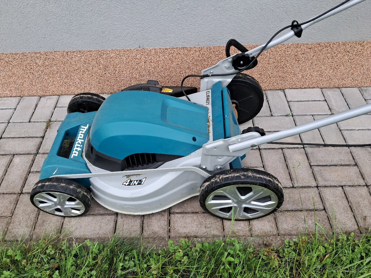 Elektrická sekačka s pojezdem Makita ELM4621 - 2