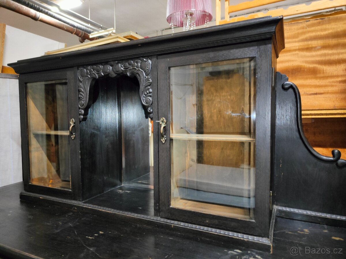 Sekretář k renovaci - 2