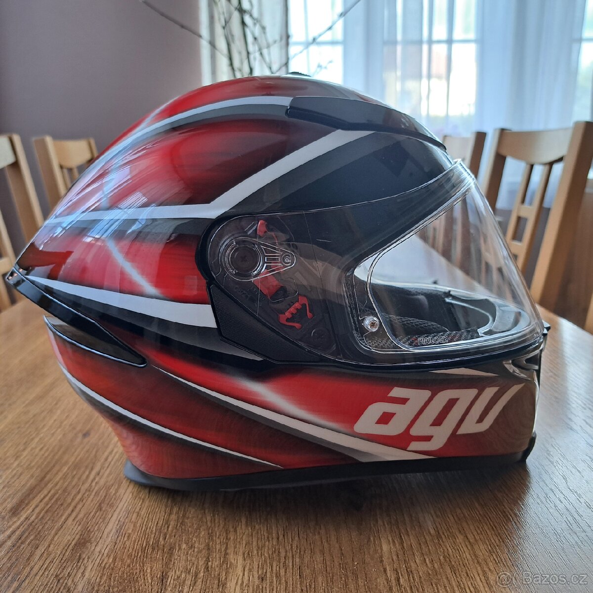 Helma na motorku AGV - 2