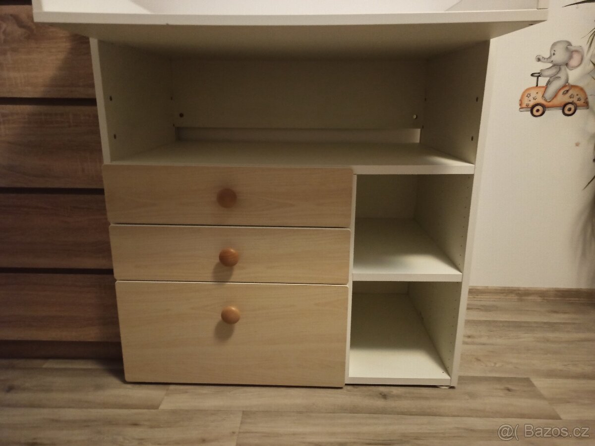 Přebalovací pult - 2