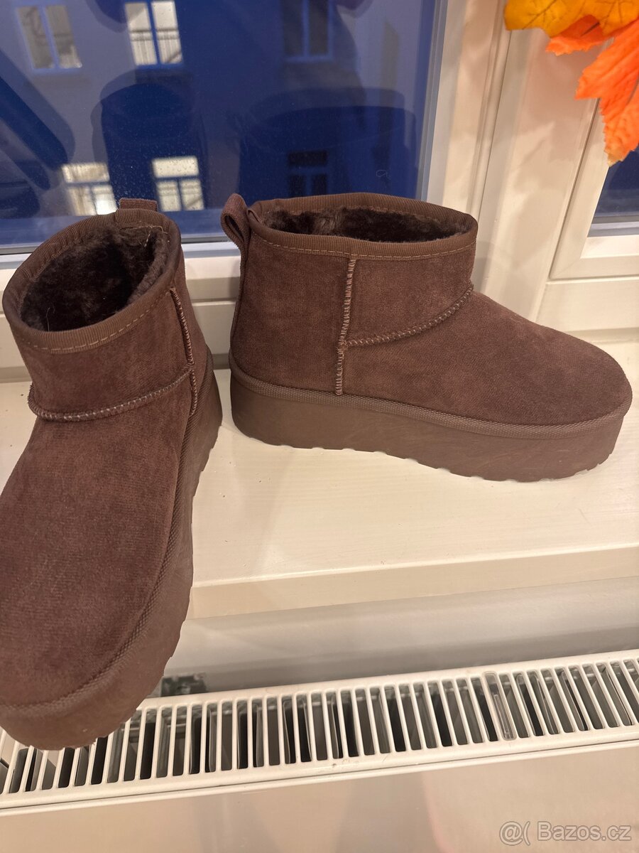Hnědé sněhule válenky alá ugg ve velikosti 36,5 - 2
