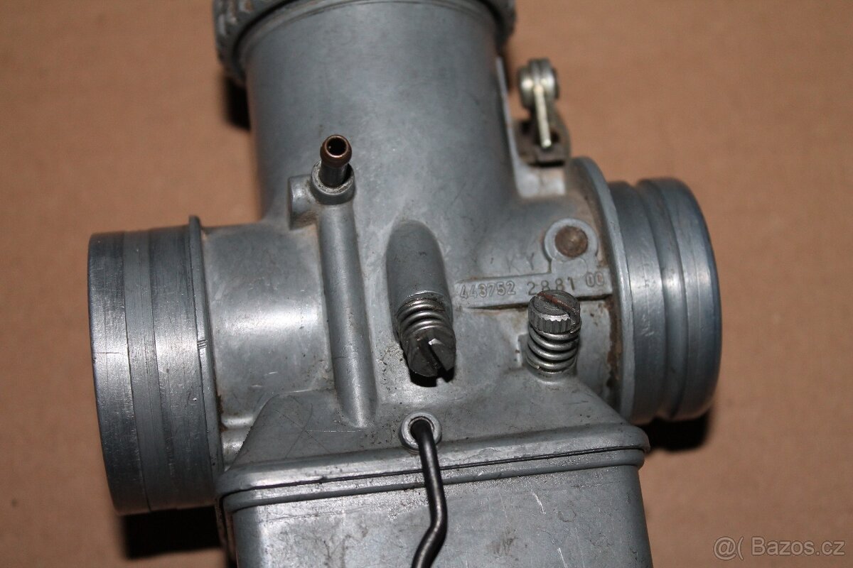 ČZ 125/519 Karburátor + gumy - 2