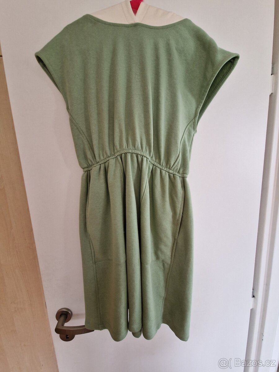 Šaty Reserved vel.158 - 2