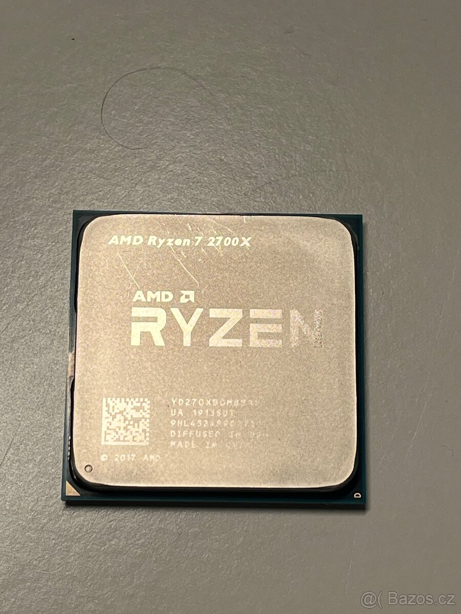 Ryzen 7 2700X 8core/16 thread + chladic RGB - 2
