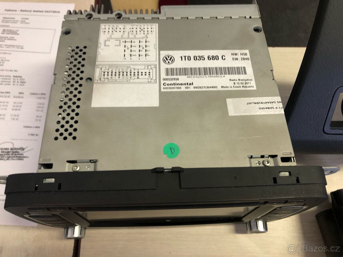 Originál rádio/navigace Volkswagen - 2